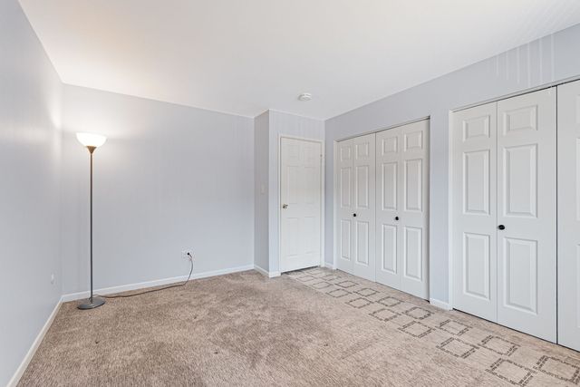 9446 Bay Colony Drive 2S, Des Plaines, IL 60016