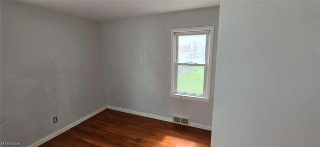 12304 Tonsing Drive, Garfield Heights, OH 44125