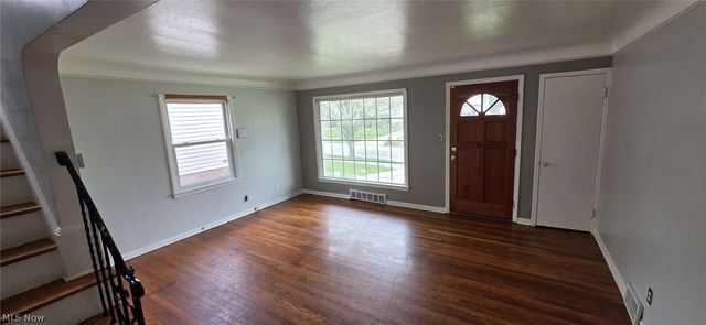 12304 Tonsing Drive, Garfield Heights, OH 44125