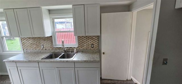 12304 Tonsing Drive, Garfield Heights, OH 44125