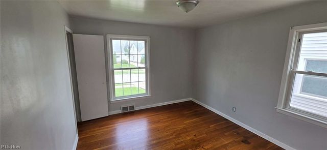 12304 Tonsing Drive, Garfield Heights, OH 44125