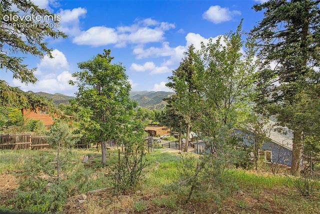 917 Midland Avenue, Manitou Springs, CO 80829