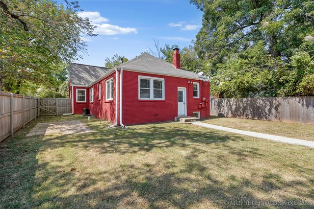 2503 N Boston Place, Tulsa, OK 74106