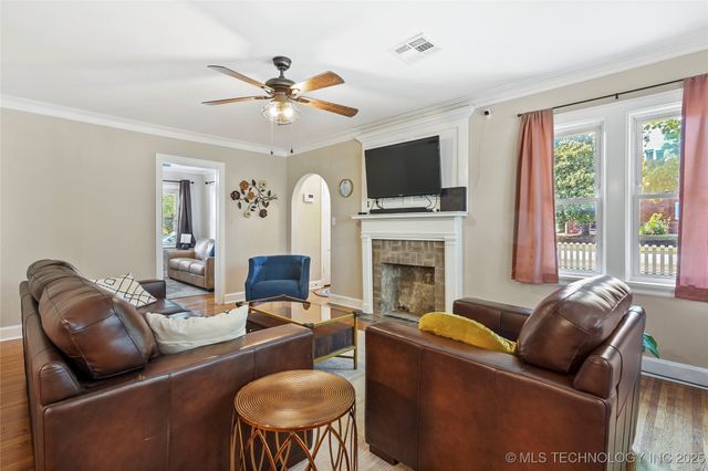 2503 N Boston Place, Tulsa, OK 74106