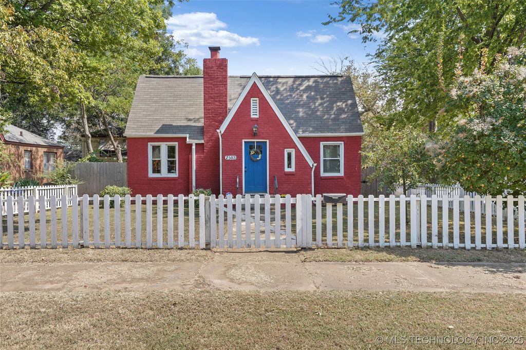 2503 N Boston Place, Tulsa, OK 74106