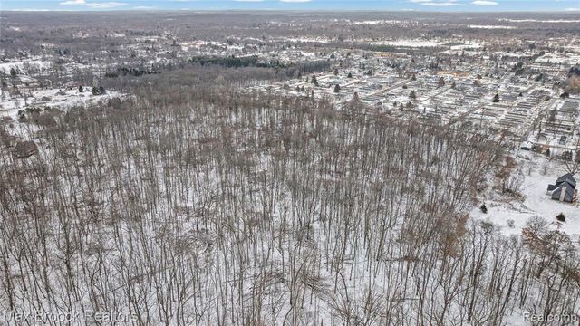 0000 Blue Bird Lane, Highland, MI 48357