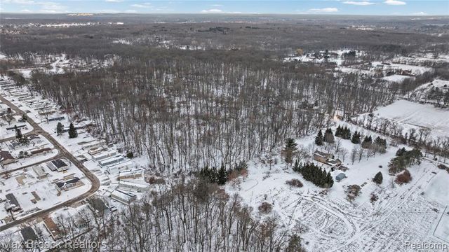 0000 Blue Bird Lane, Highland, MI 48357