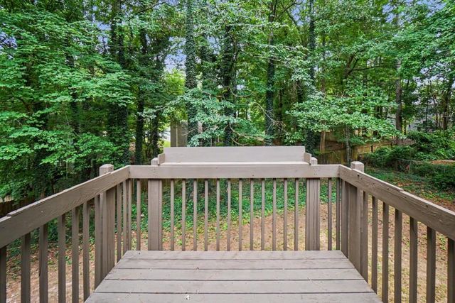 2511 Deerfield Drive NW, Kennesaw, GA 30144
