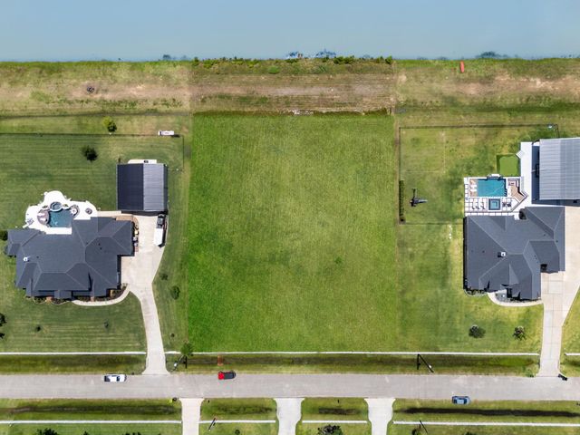 11918 W Border Oak Dr, Magnolia, TX 77354