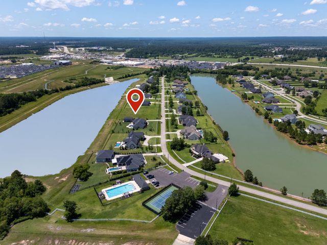 11918 W Border Oak Dr, Magnolia, TX 77354