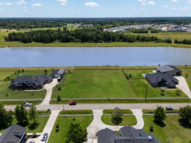 11918 W Border Oak Dr, Magnolia, TX 77354