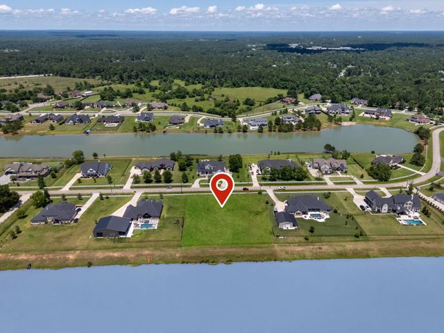 11918 W Border Oak Dr, Magnolia, TX 77354