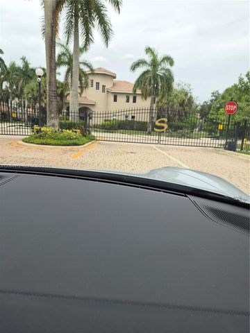 11770 NW 2nd Street, Plantation, FL 33325