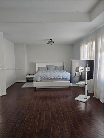 11770 NW 2nd Street, Plantation, FL 33325