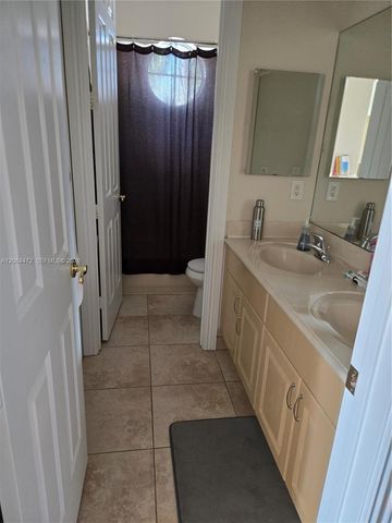 11770 NW 2nd Street, Plantation, FL 33325
