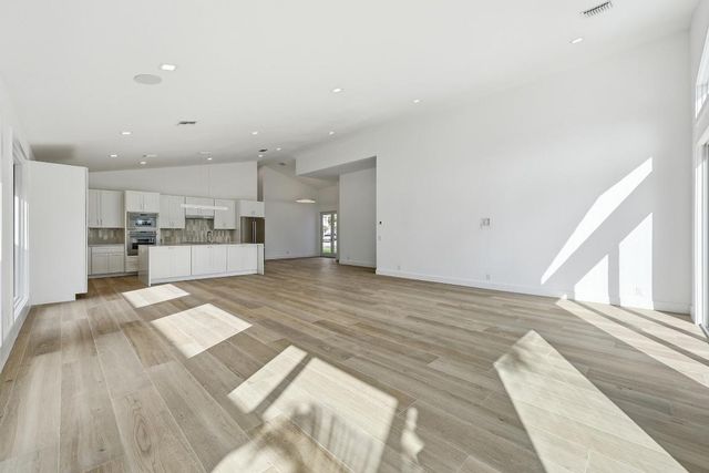 13878 Palm Grove Place, Palm Beach Gardens, FL 33418