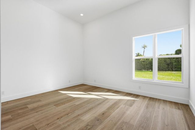 13878 Palm Grove Place, Palm Beach Gardens, FL 33418