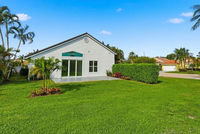 13878 Palm Grove Place, Palm Beach Gardens, FL 33418