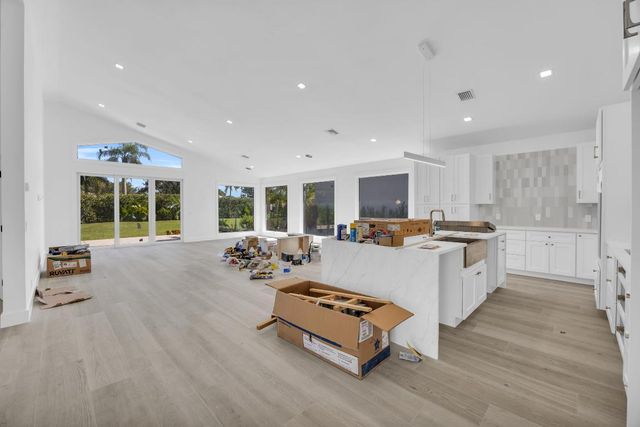 13878 Palm Grove Place, Palm Beach Gardens, FL 33418