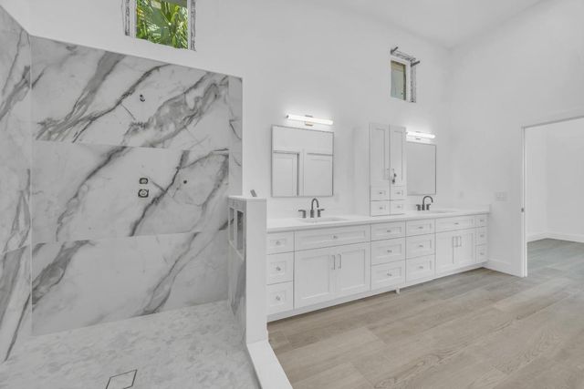 13878 Palm Grove Place, Palm Beach Gardens, FL 33418