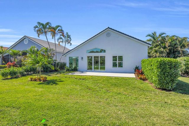 13878 Palm Grove Place, Palm Beach Gardens, FL 33418