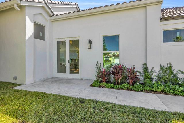 13878 Palm Grove Place, Palm Beach Gardens, FL 33418