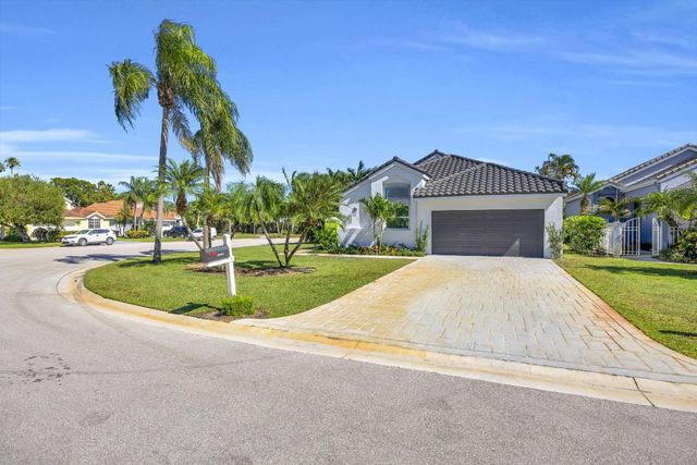 13878 Palm Grove Place, Palm Beach Gardens, FL 33418