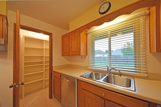 4814 Ashwood Drive, Fort Wayne, IN 46809