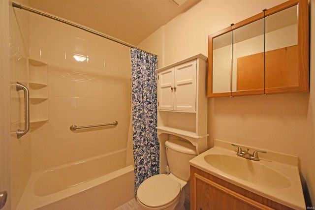 4814 Ashwood Drive, Fort Wayne, IN 46809