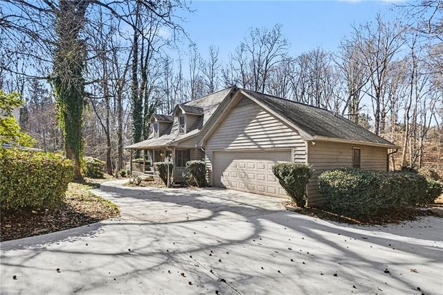 2978 Cascade Circle, Gainesville, GA 30504