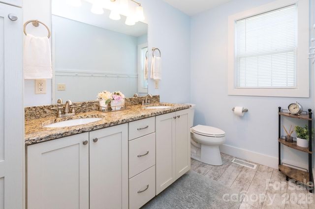 32 Greenwood Fields Drive, Asheville, NC 28804
