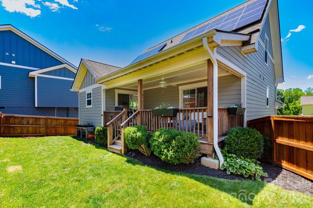 32 Greenwood Fields Drive, Asheville, NC 28804