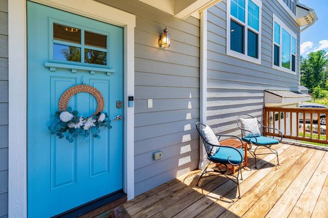 32 Greenwood Fields Drive, Asheville, NC 28804