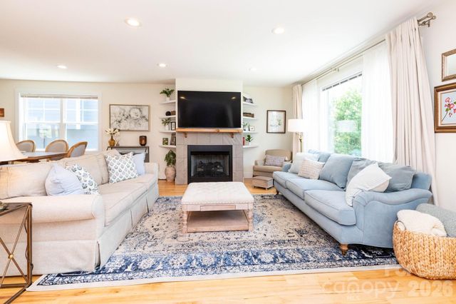 32 Greenwood Fields Drive, Asheville, NC 28804
