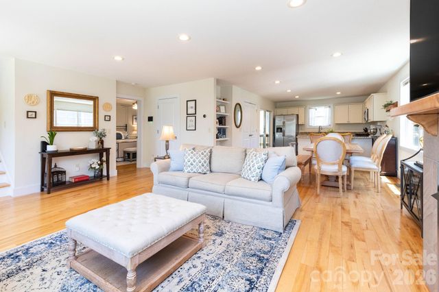 32 Greenwood Fields Drive, Asheville, NC 28804