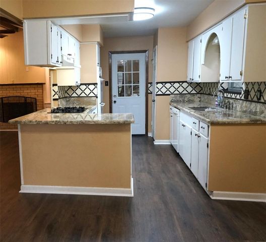 405 Rose Marie Boulevard, Hearne, TX 77859