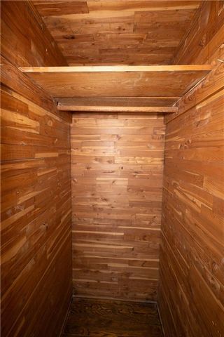 7639 Holmes Road, Kansas City, MO 64131