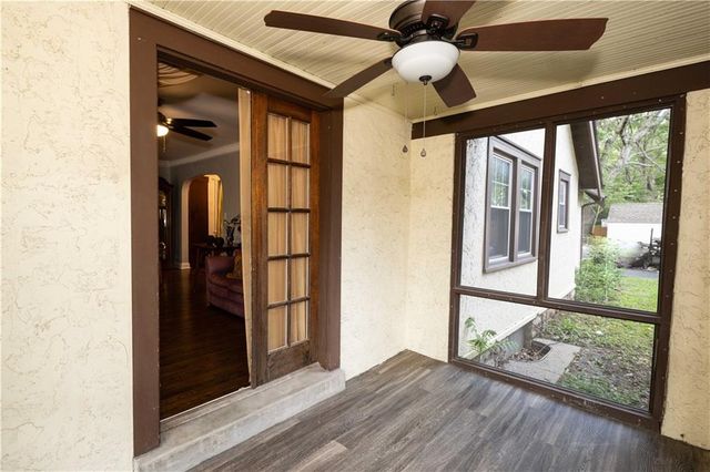 7639 Holmes Road, Kansas City, MO 64131