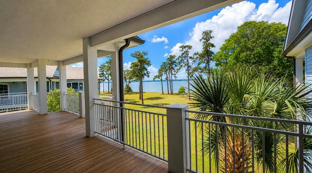 1104 Bridge View Lane, Summerton, SC 29148