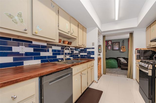 11482 SW 109th Road 29A, Miami, FL 33176