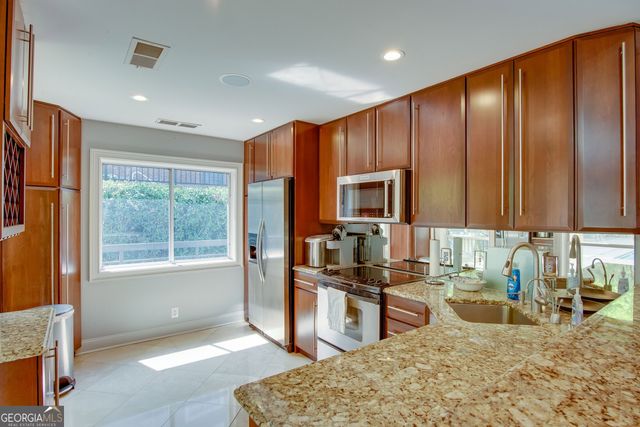 2207 River Green Drive NW, Atlanta, GA 30327