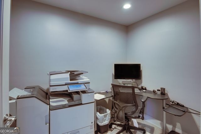 2207 River Green Drive NW, Atlanta, GA 30327