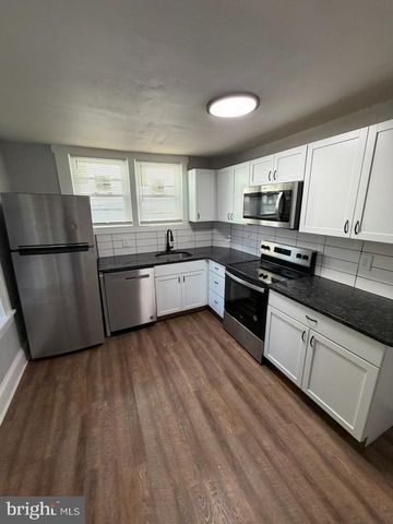 1410 HUDDELL AVE, Marcus Hook, PA 19061