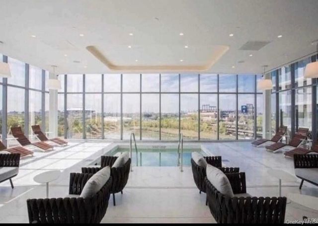 131-01 40th Road PH2P, Flushing, NY 11354