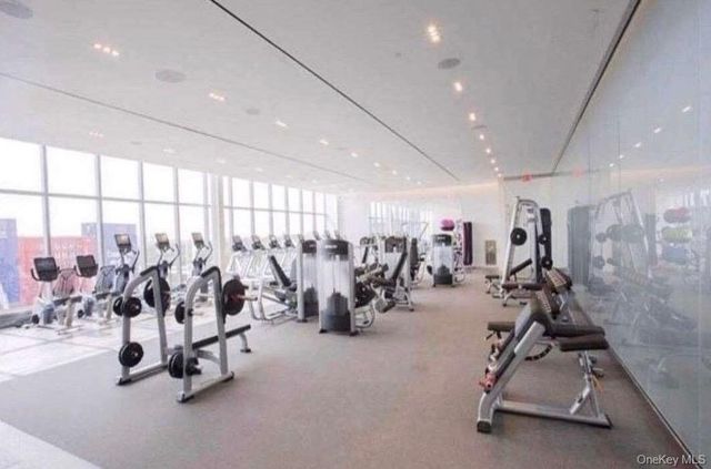 131-01 40th Road PH2P, Flushing, NY 11354