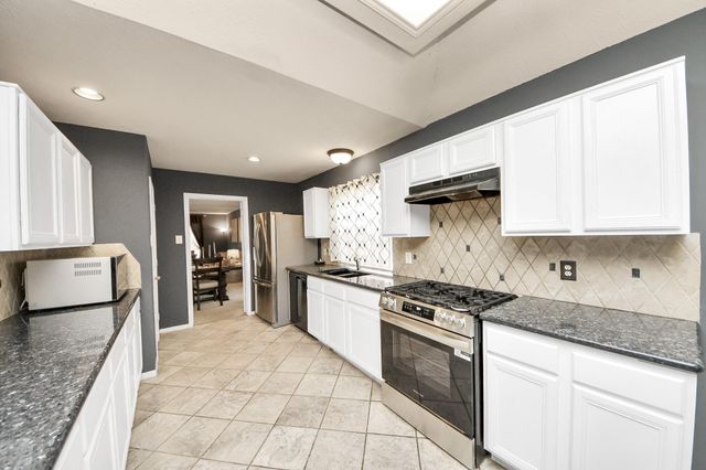 7902 Belterraza Court, Houston, TX 77083