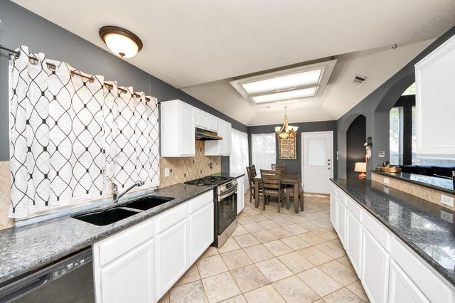 7902 Belterraza Court, Houston, TX 77083