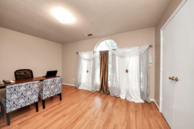 7902 Belterraza Court, Houston, TX 77083