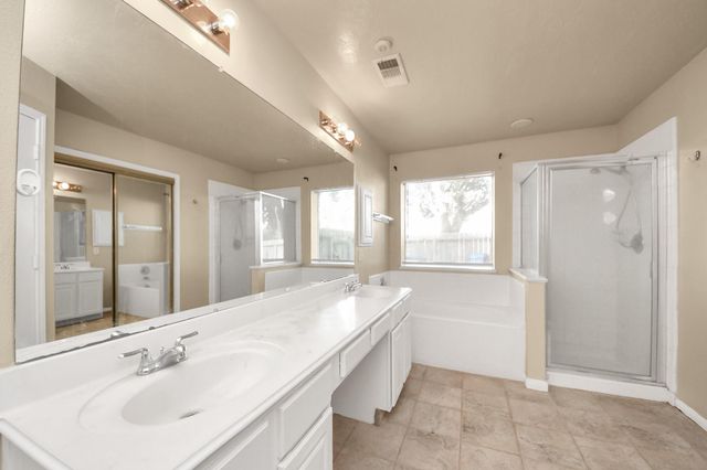 7902 Belterraza Court, Houston, TX 77083