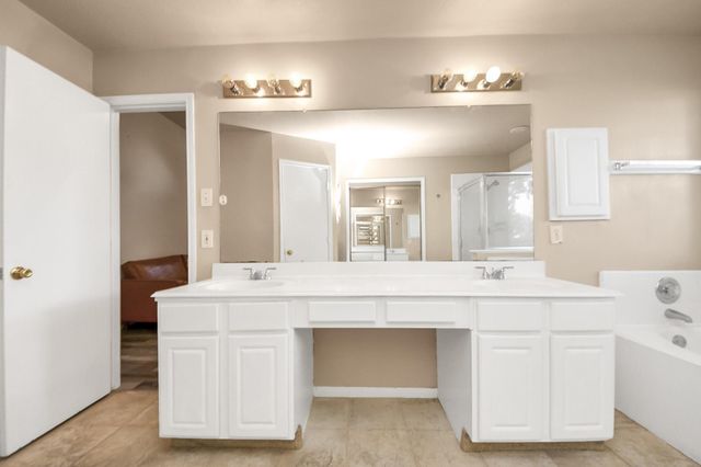 7902 Belterraza Court, Houston, TX 77083